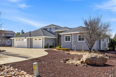 880 Rainbow View Drive, Lakeside, Arizona 85929, Bedrooms, ,Bathrooms,Residential,For Sale,Rainbow View,259896