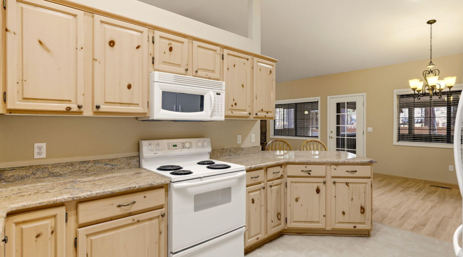 Kitchen (3)