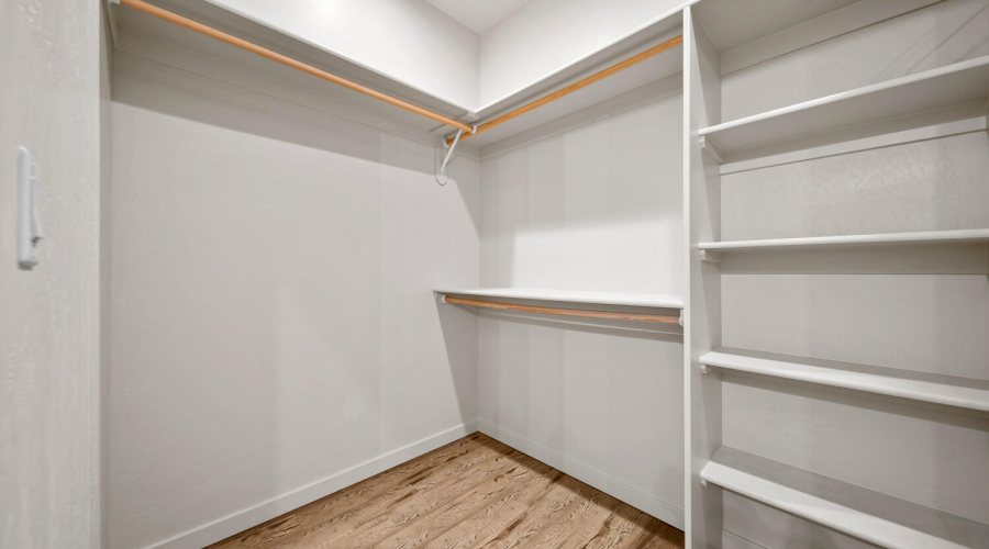 Walk in Closet