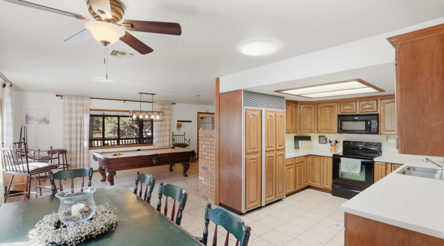 mls-ridge_dr_005
