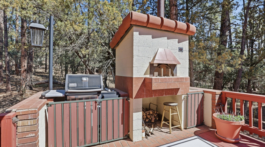 mls-ridge_dr_019