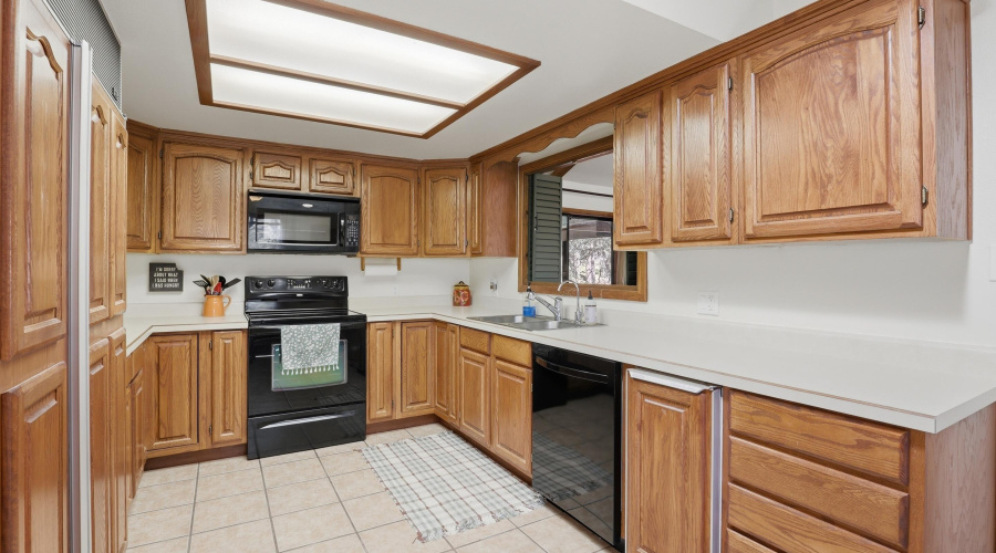 mls-ridge_dr_004