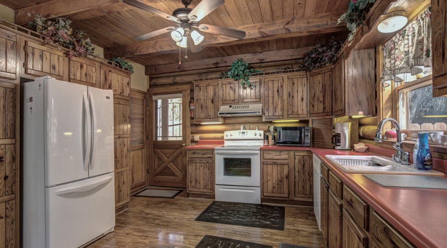 Kitchen 3