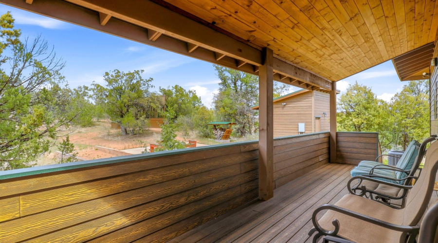 Main Res Back Cvrd Porch