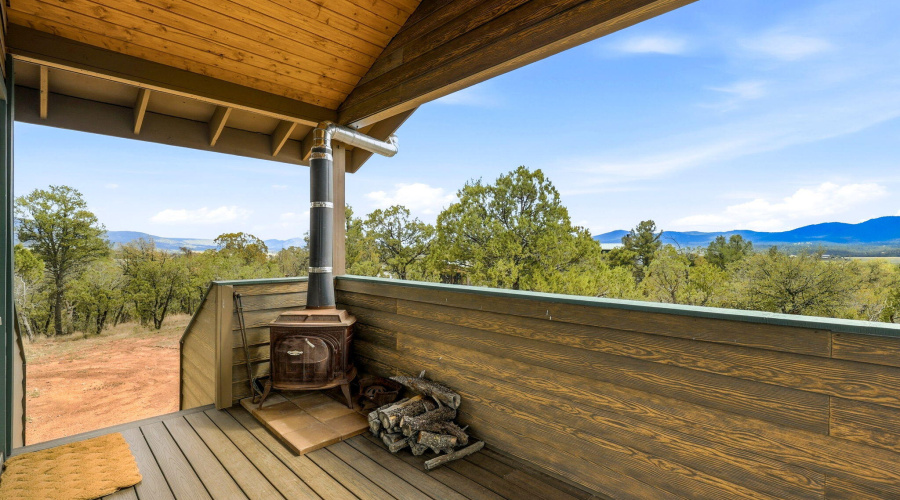 Caretkr Res Porch w Wood Stv