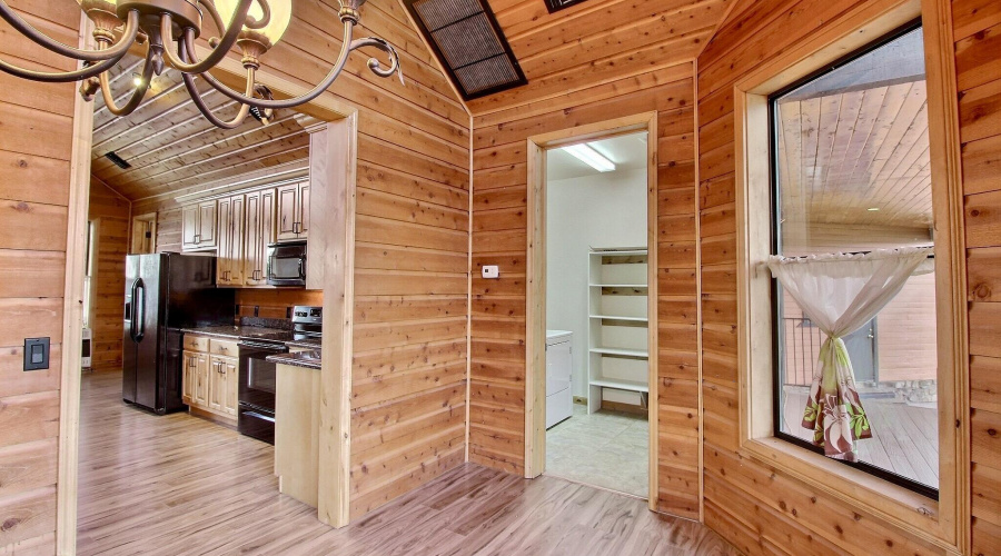 Breakfast nook area
