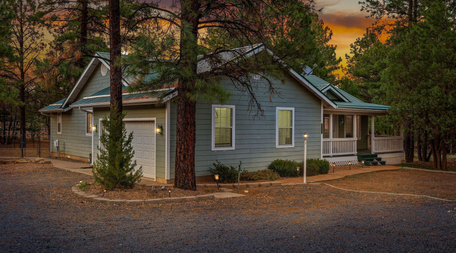 2236CrossCountryRd-HeberOvergaard-AZ-Twi