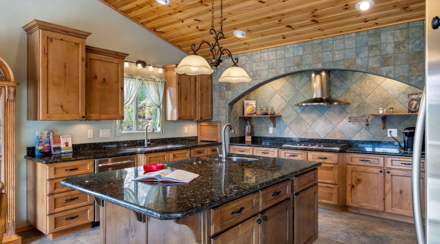 KITCHEN 1