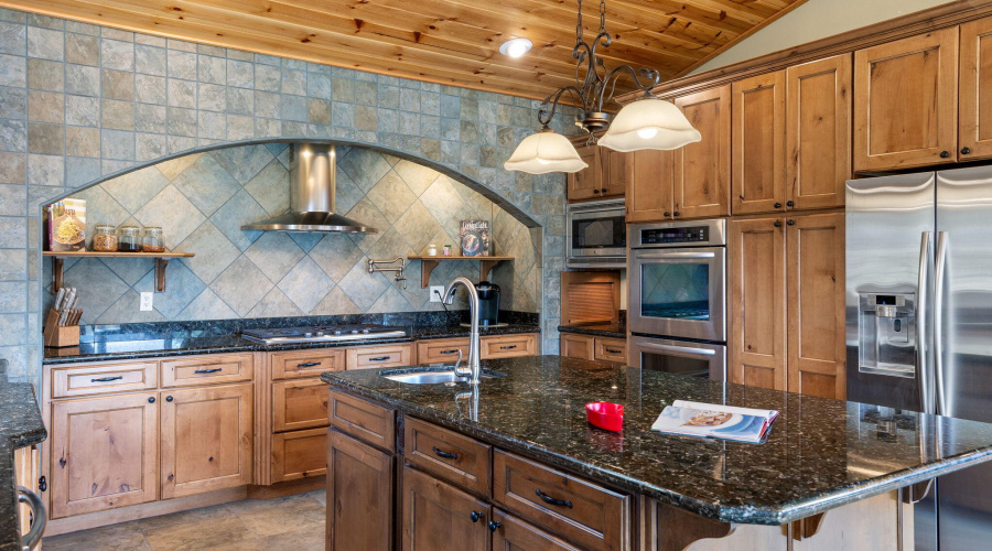 KITCHEN 2