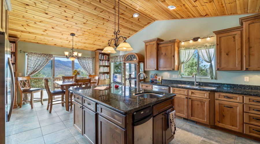 KITCHEN 3