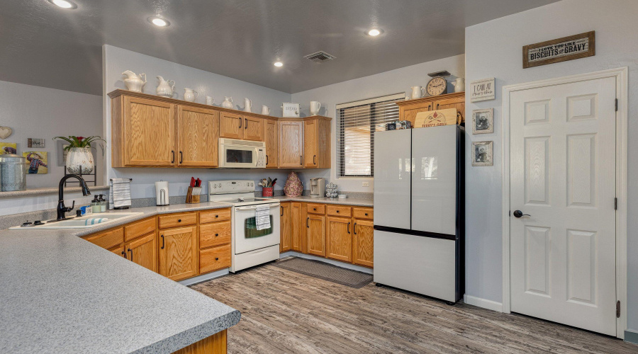 011_photo11_2110_n_cold_springs_payson_b