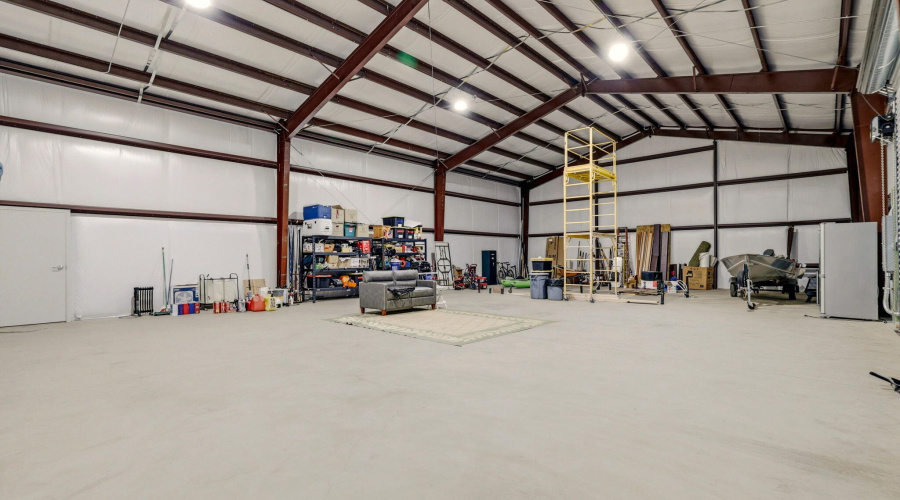 Garage/Workshop area to living area