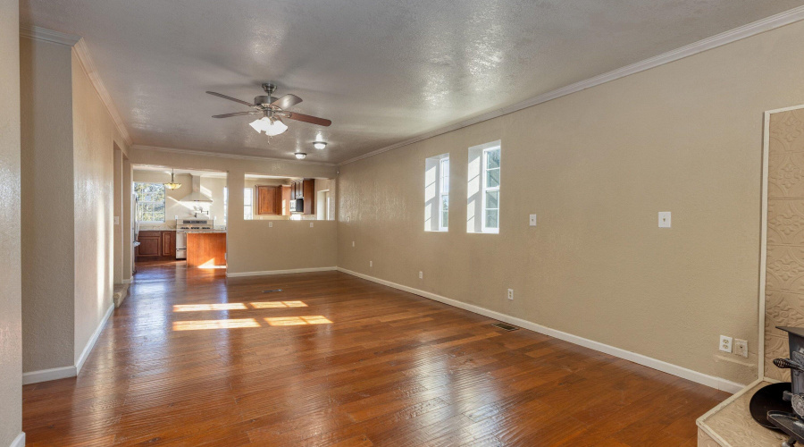 1st Floor Living Room