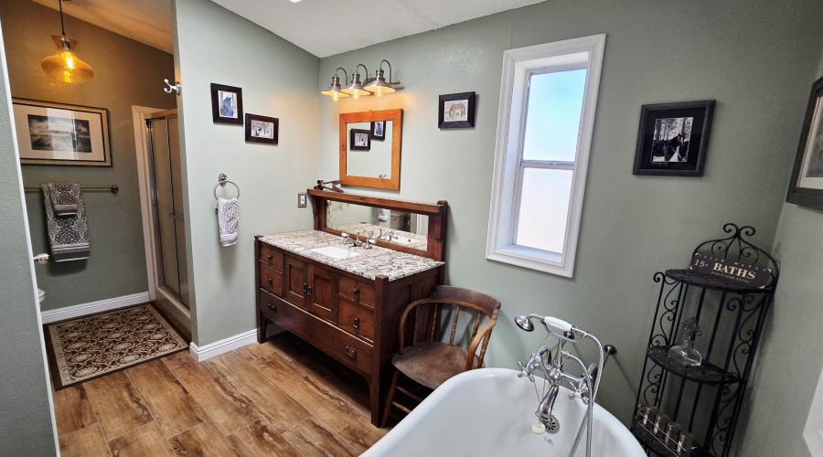 Primary bath