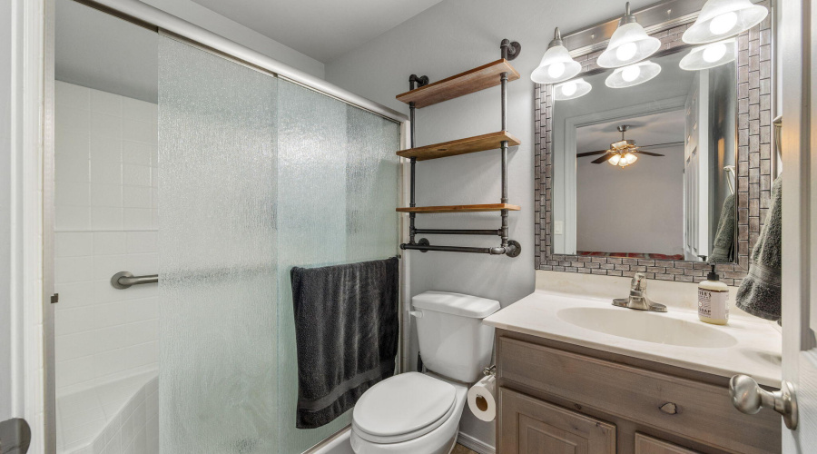 Primary En Suite