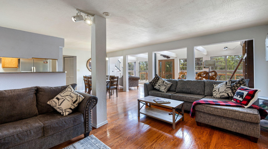 3060BeaufeauxRidgeRd-HeberOvergaard-AZ-1