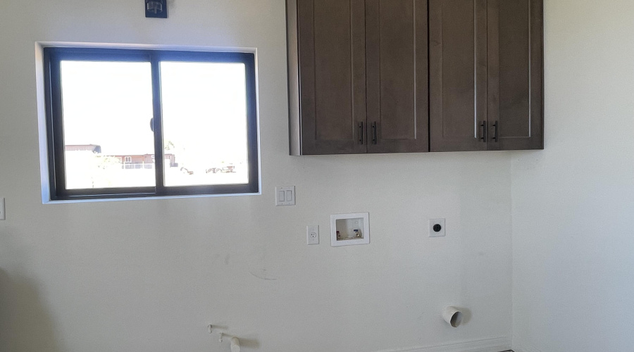 laundry/garage