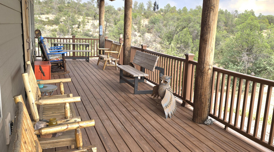 Frt Porch 40 feet long