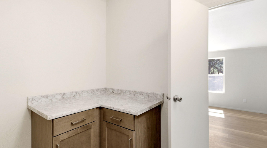 2nd Cabinet in En Suite