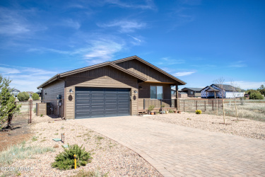 1001 Lorenzo Sitgreaves Drive, Show Low, Arizona 85901, Bedrooms, ,Bathrooms,Residential,For Sale,Lorenzo Sitgreaves,260200