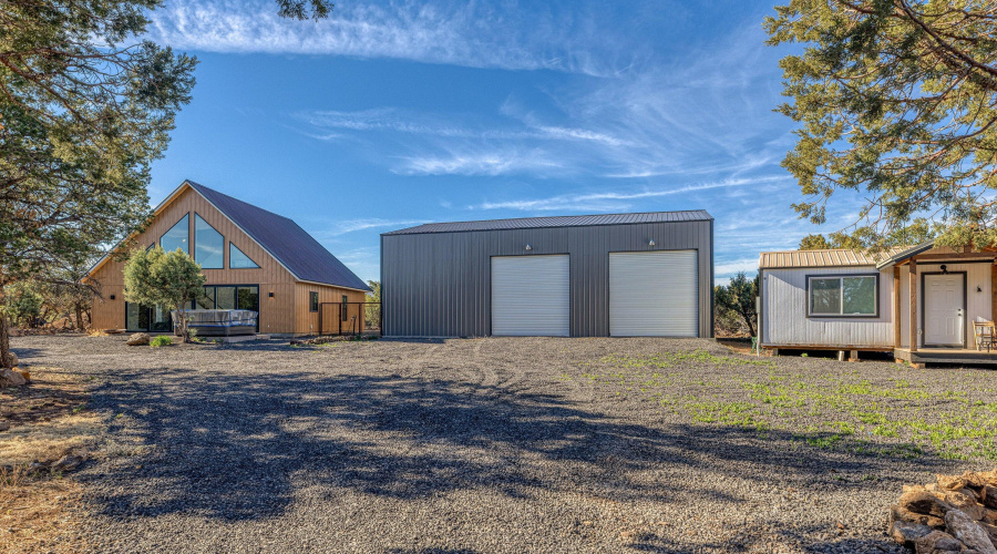 Garage with RV Access