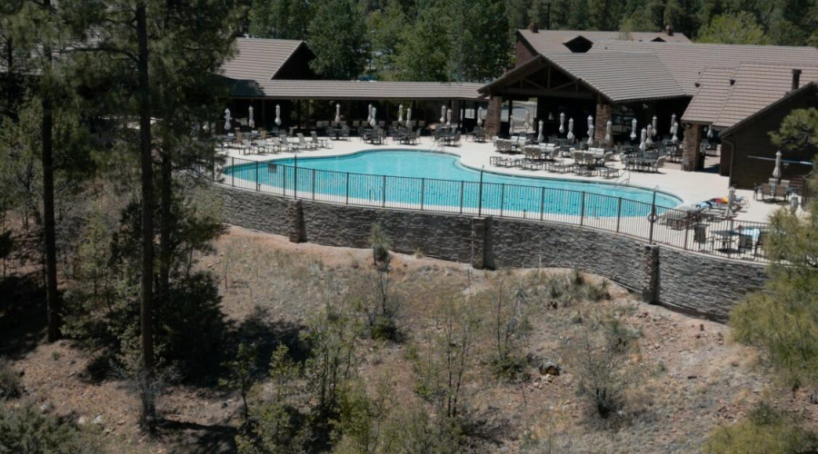 pool still 2