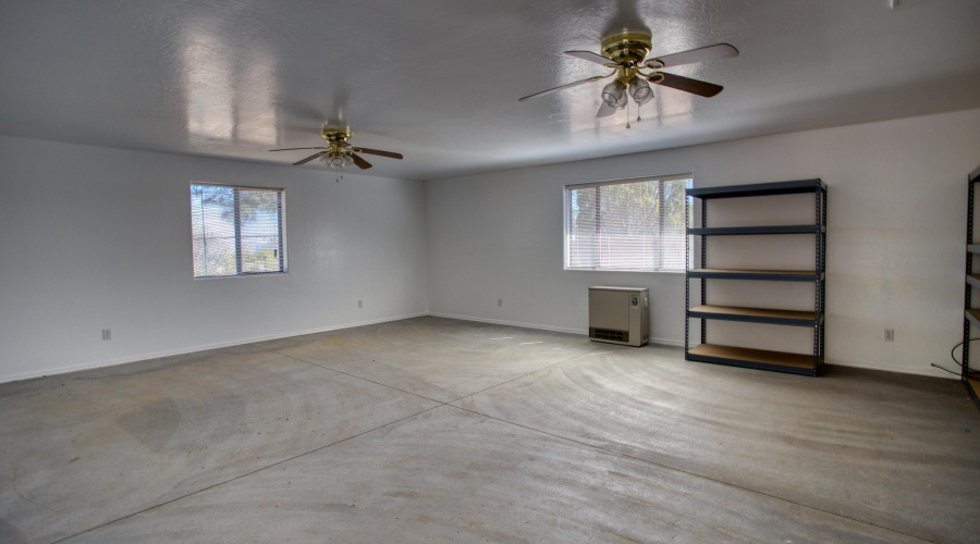 Large additional bonus room