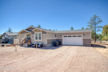 5534 Gray Wolf Drive, Lakeside, Arizona 85929, Bedrooms, ,Bathrooms,Residential,For Sale,Gray Wolf,260281
