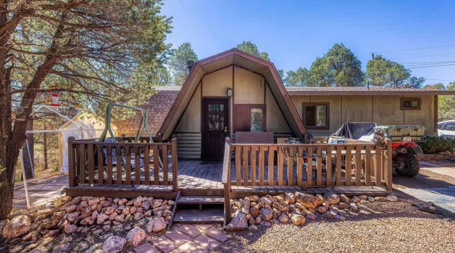 3155 Aspen Road, Overgaard, AZ 85933