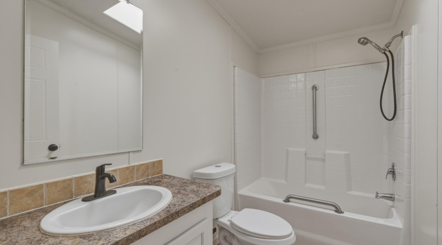 2nd Bathroom