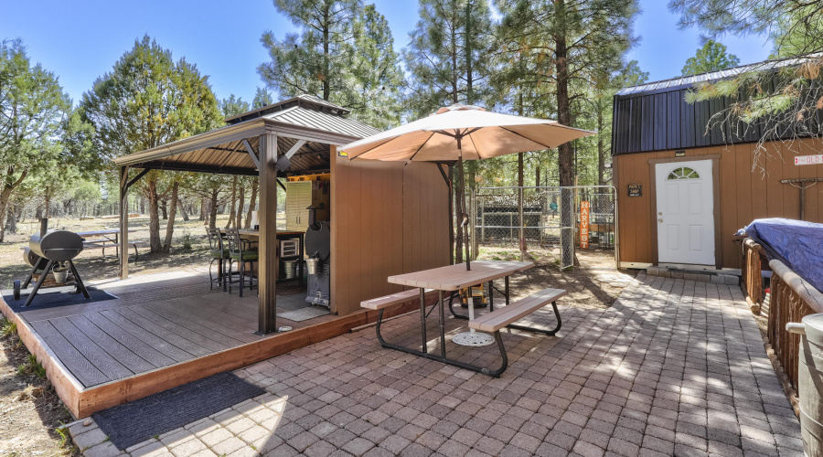 Front Patio 1