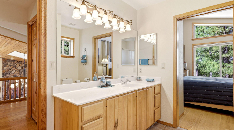 Upstairs Ensuite Vanity