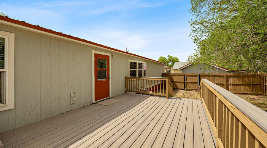 BACK DECK