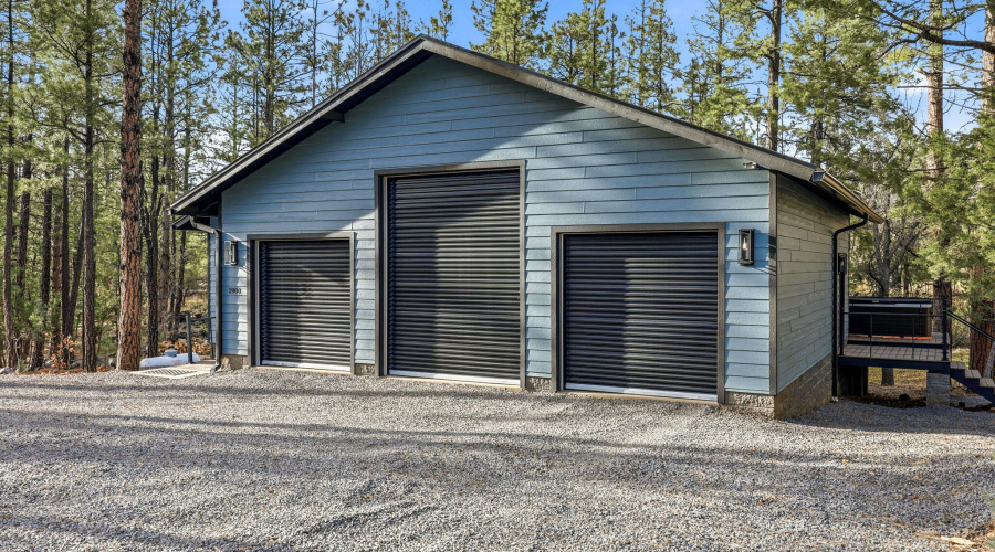 3-Car Oversized Garage