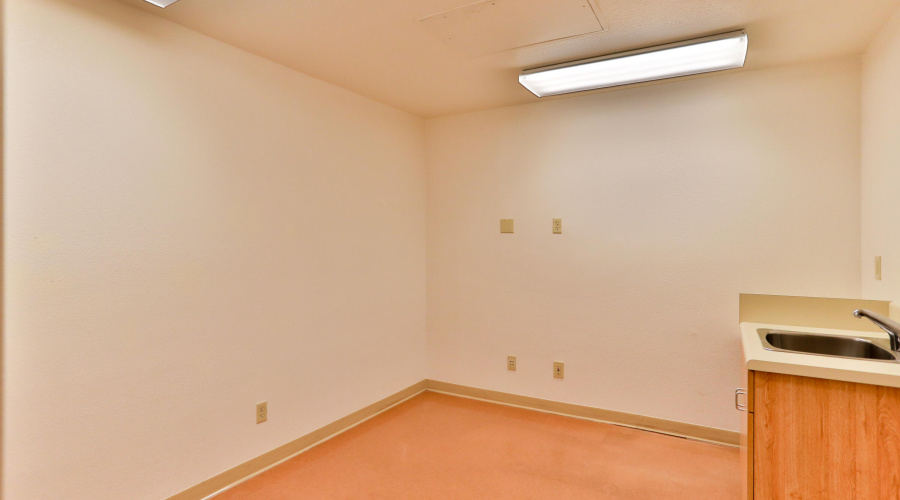 Exam Room 3 (4)