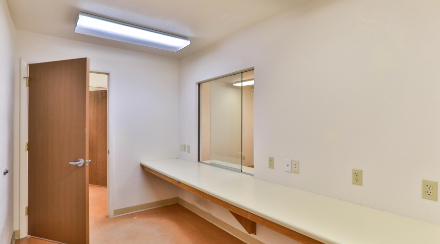 Reception Counter (2)