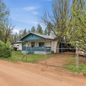 223_Thompson_Rd_009