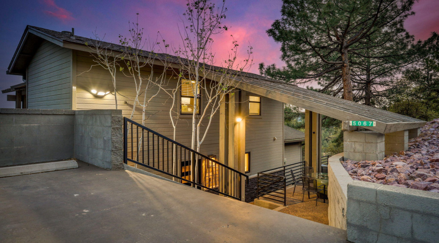 5067NHilltopDr-Pine-AZ-Twilights-1