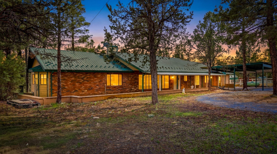 3121CedarDr-HeberOvergaard-AZ-VT-1