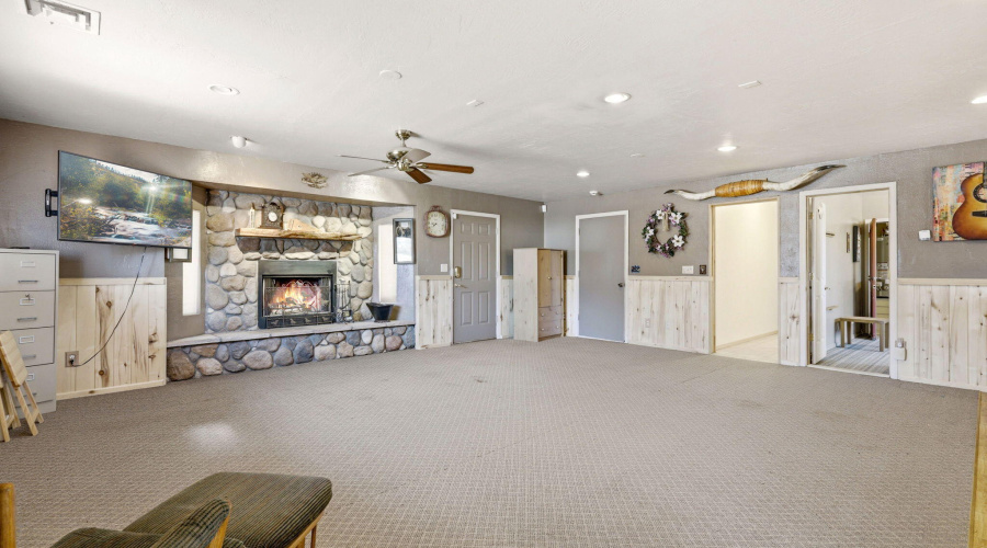 3121CedarDr-HeberOvergaard-AZ-28