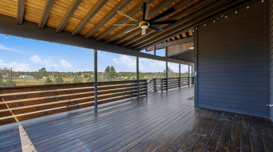Spacious Covered Deck