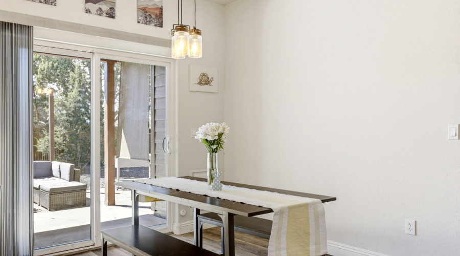 Eagle View - Dining Room