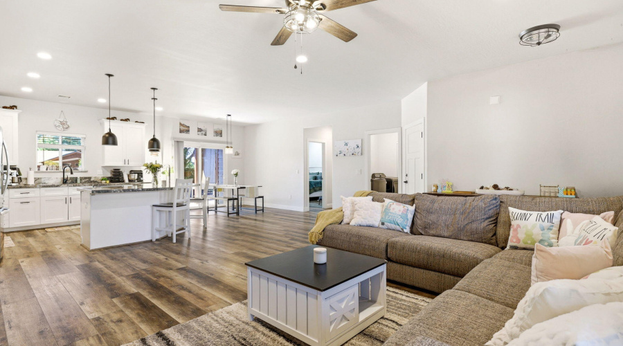 Eagle View - Great Room