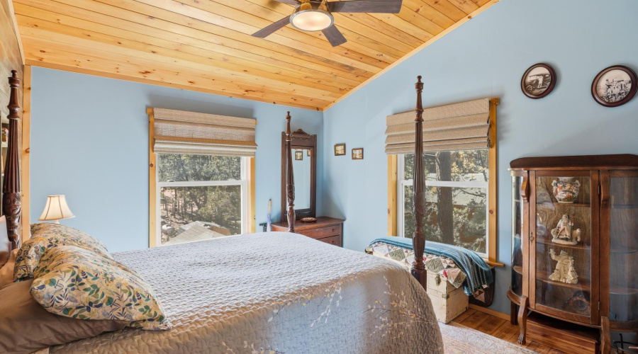 mead_ranch_2_houses_022