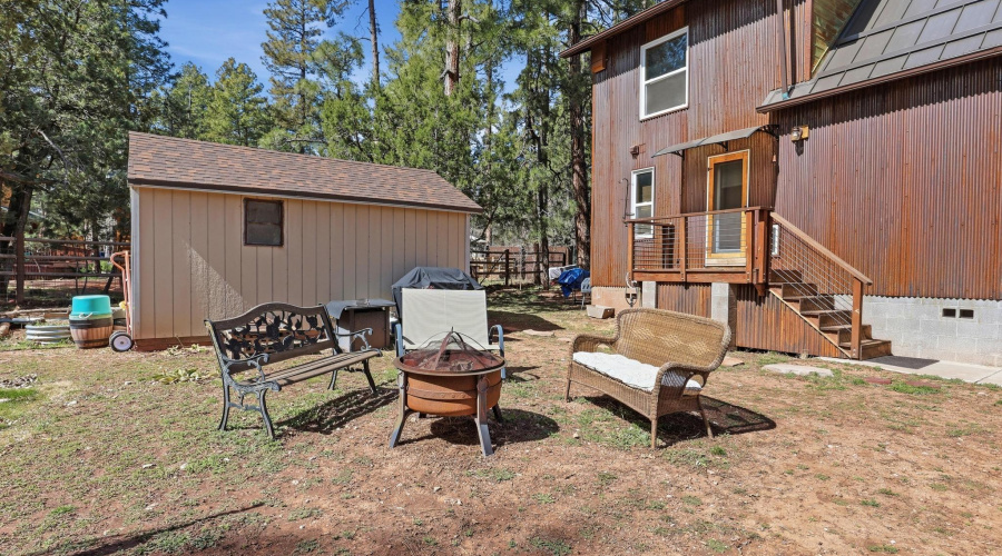 mead_ranch_2_houses_034