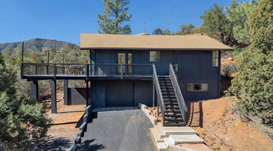 cabin - exterior 2.jpg