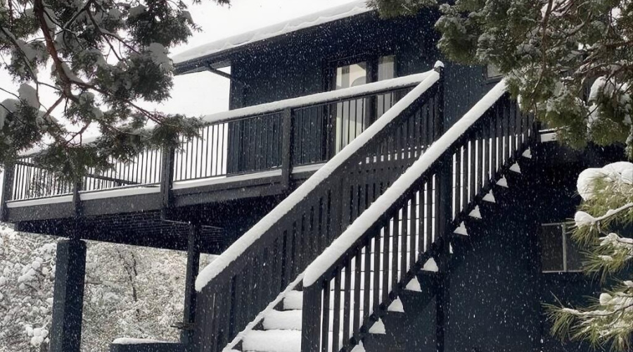 cabin - snow