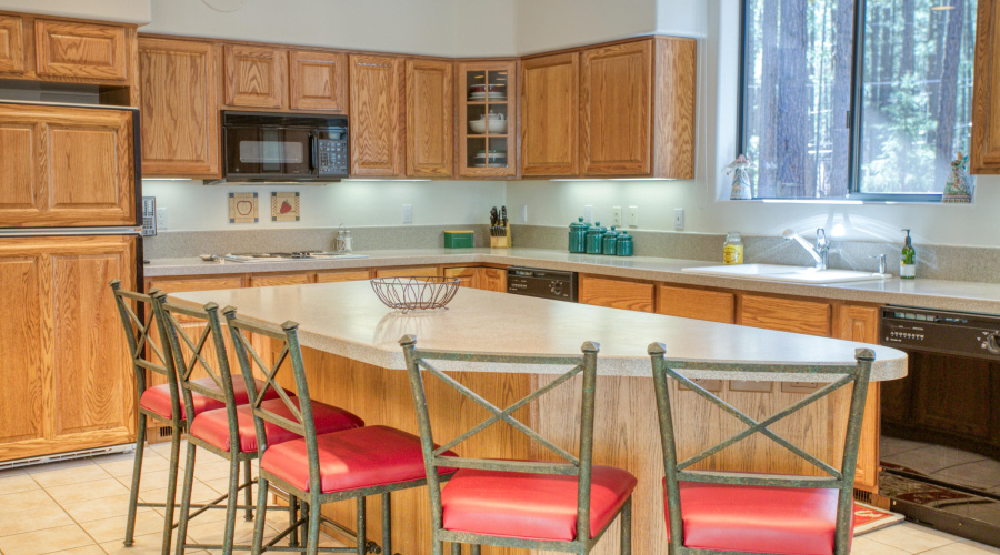 2 Dishwashers & Cabinet Cover Fridge