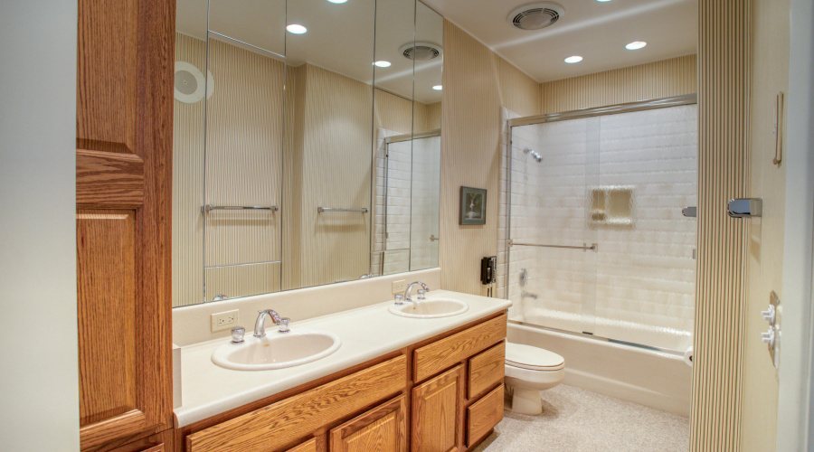 Rec Room Full Bathroom
