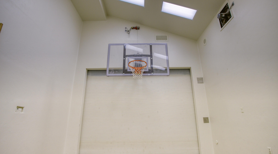 RV Garage is ALSO Rec Center!